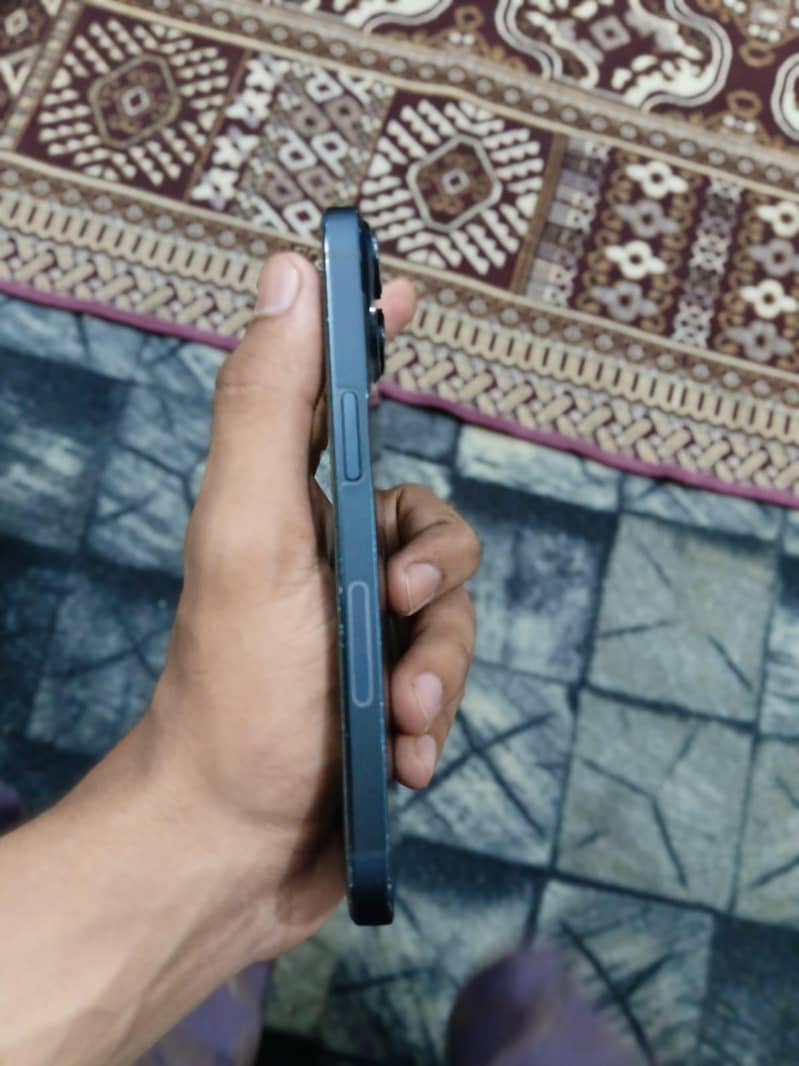 Apple iPhone 14 0