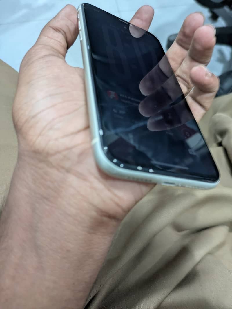 Apple iPhone 11 1