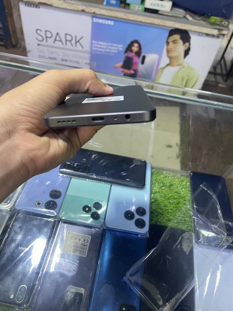 Realme Note 60x 2