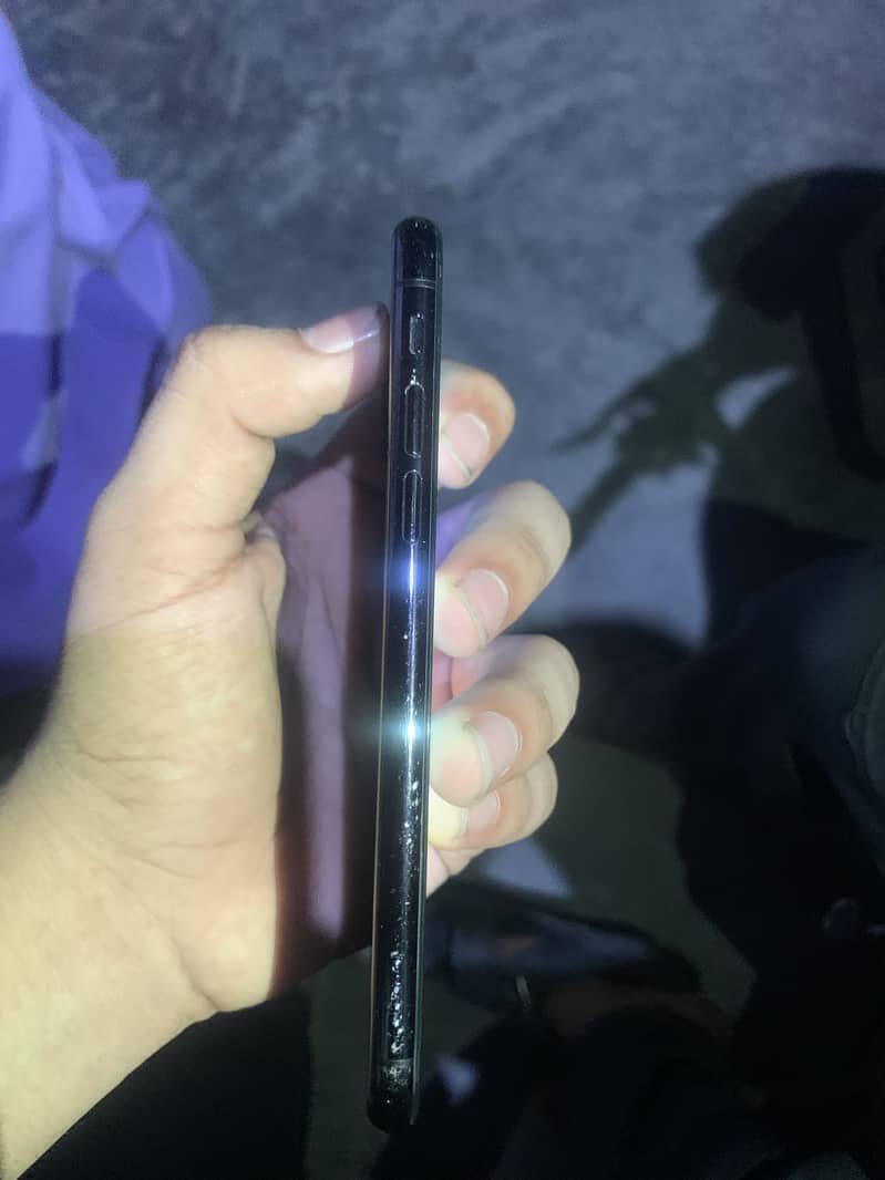 Apple iPhone X 6