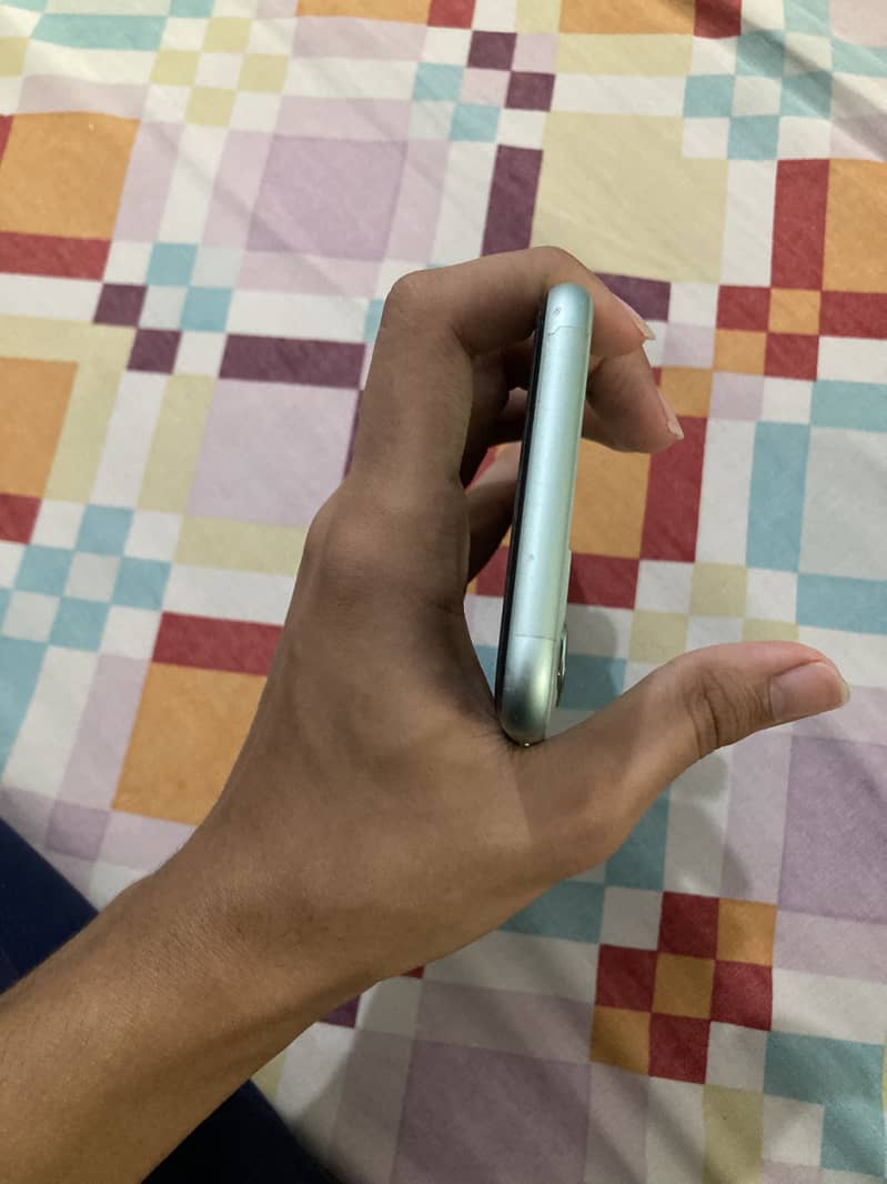 Apple iPhone 11 9