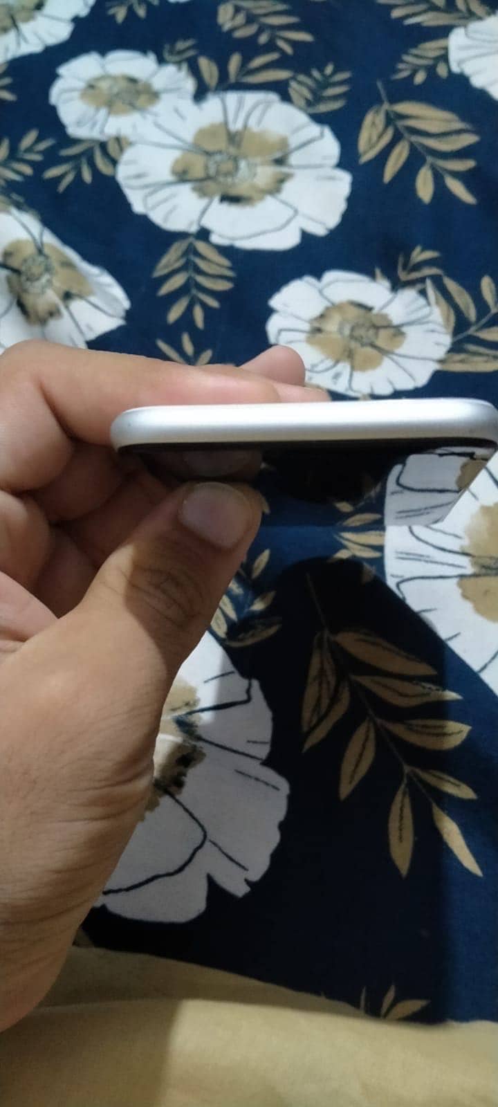 Apple iPhone SE 0
