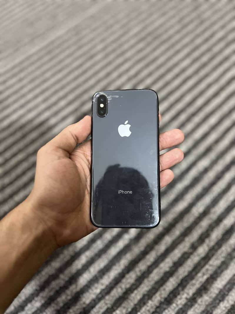 Apple iPhone X 4