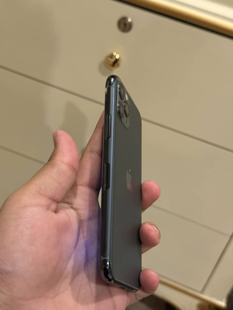 Iphone 11 pro 2