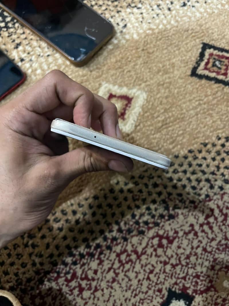 OPPO A57 2