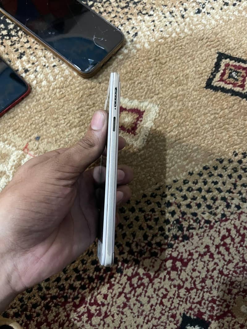 OPPO A57 3