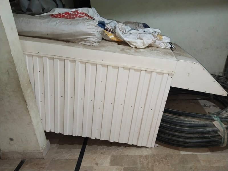 iron bunk bed 0