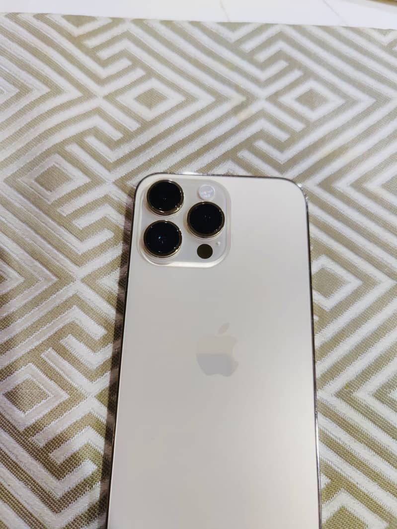 Apple iPhone 14 Pro Max 2
