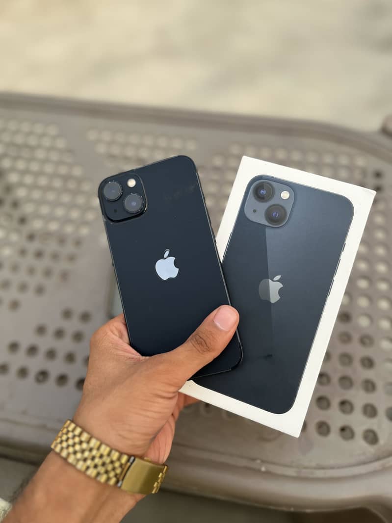 Apple iPhone 13 1