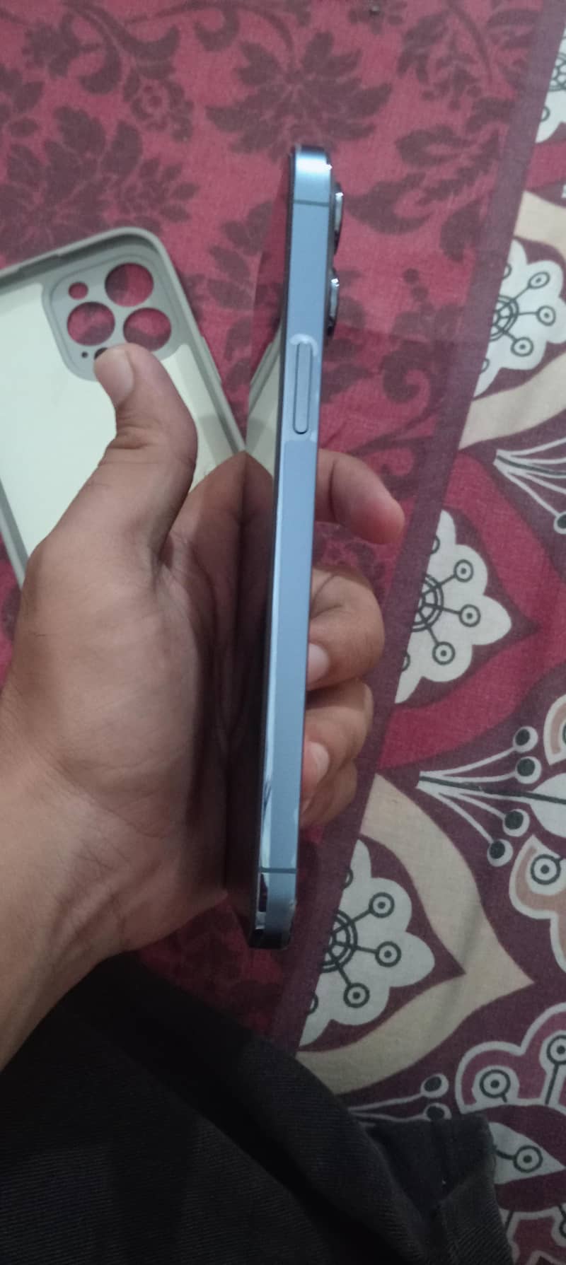 Apple iPhone 13 Pro Max 2