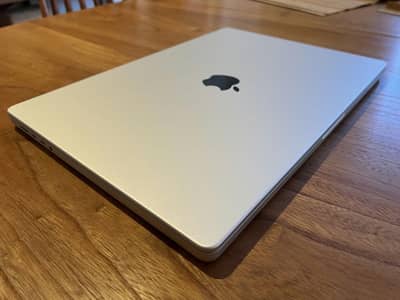 Apple MacBook pro for sale contact