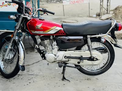 Honda 125 Silver edition