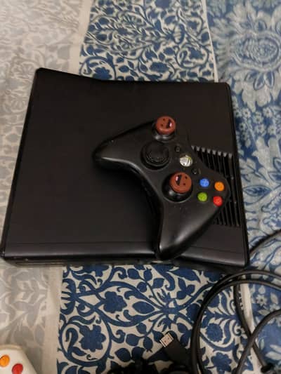 X-box 360 slim with kinte kit with 4 controlers