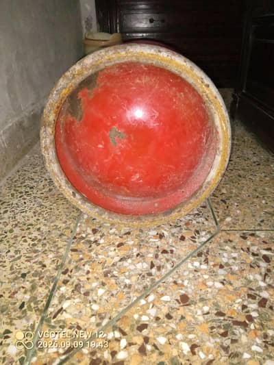 silender 10 Kg, No Leakage. Market se Reasonable Price.