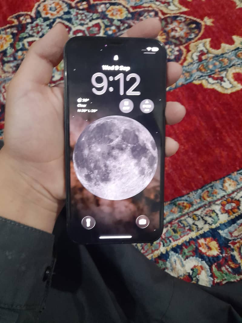 Apple iPhone 12 3