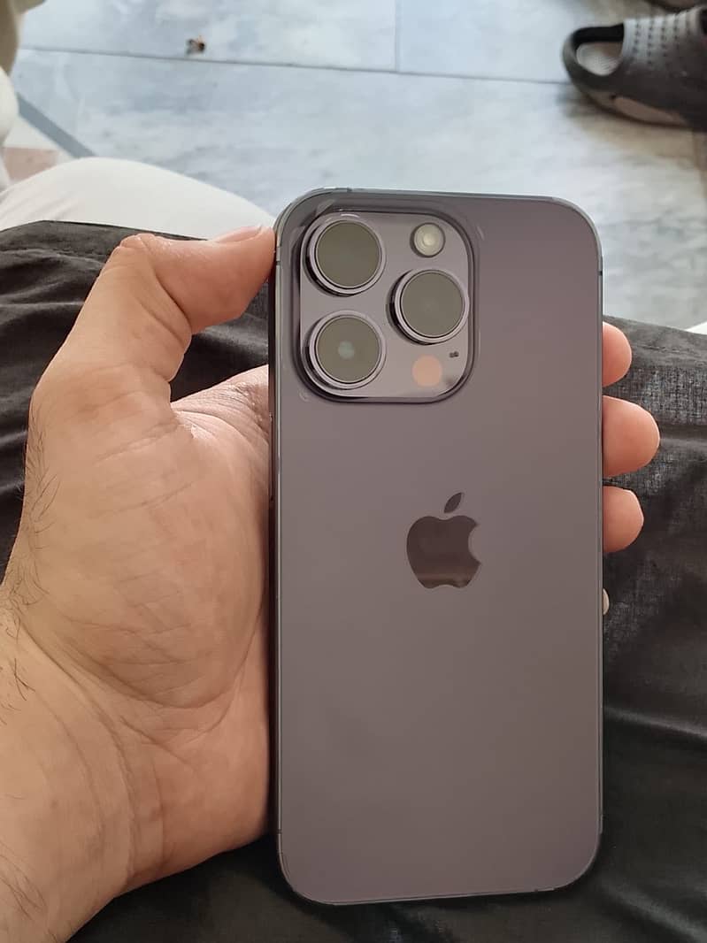 Apple iPhone 14 Pro 2