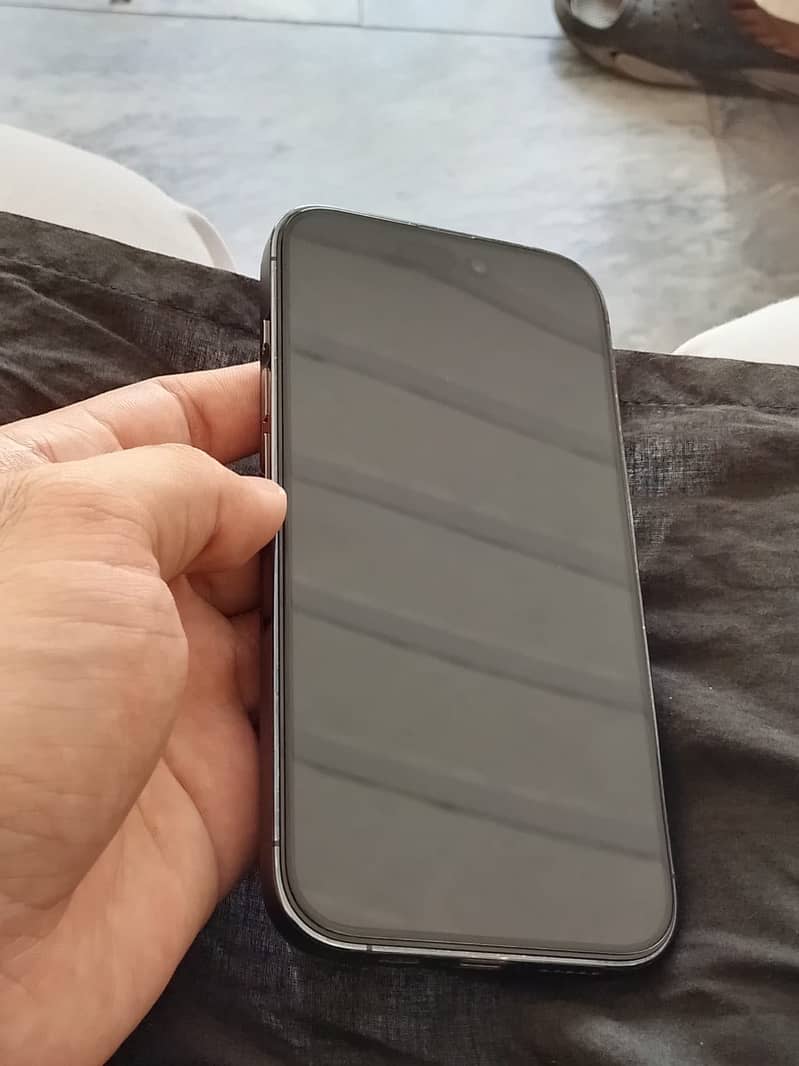 Apple iPhone 14 Pro 3