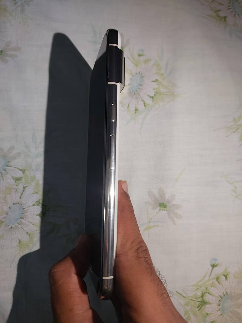 Google Pixel 8 Pro 3