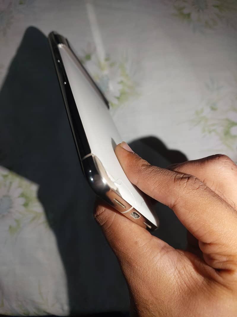Google Pixel 8 Pro 5