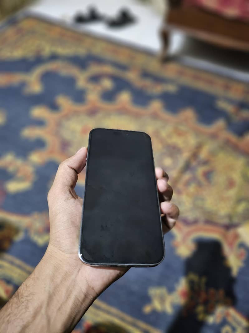 Apple iPhone 14 Pro Max 4