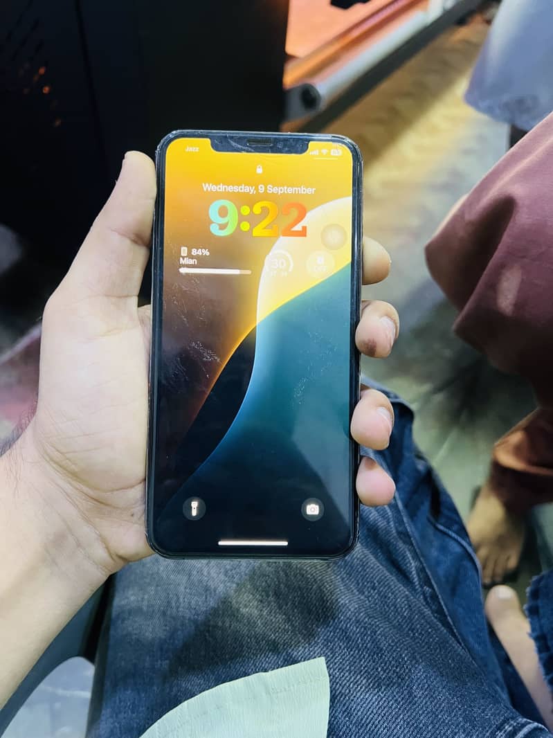 Apple iPhone XS Max 0