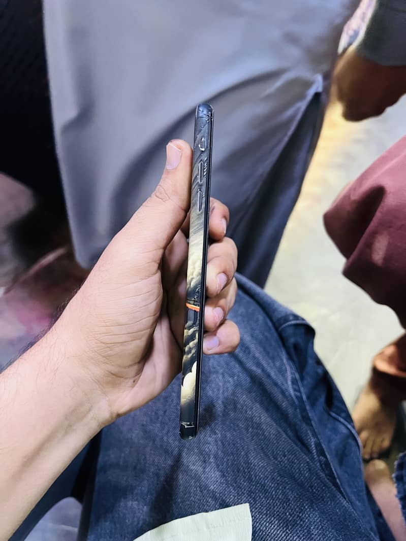 Apple iPhone XS Max 2