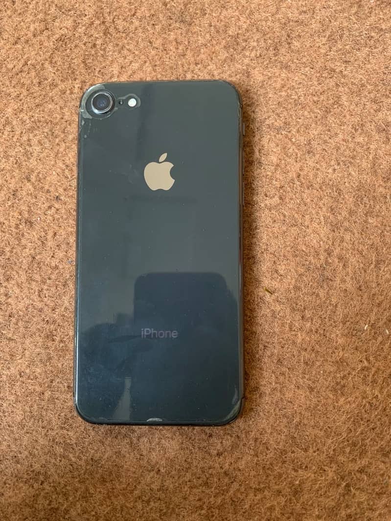 Apple iPhone 8 1