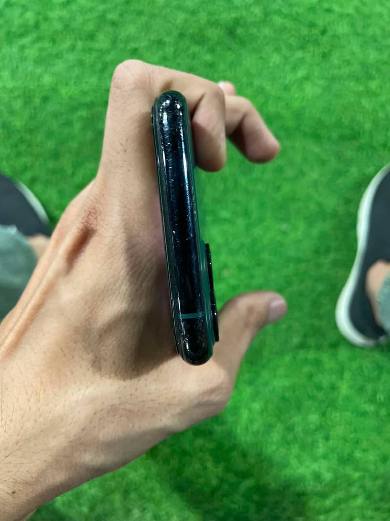 Apple iPhone 11 Pro 5