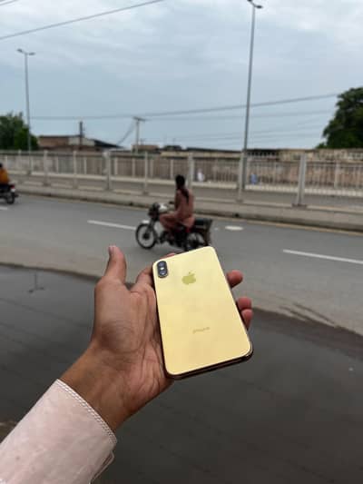 Apple iPhone XS all ok Bettery 75 64GB rame 10BY9 condition Baki all