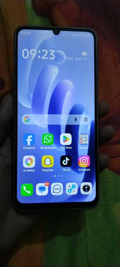 Itel City 100