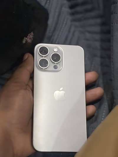 Apple iPhone 15 Pro Max