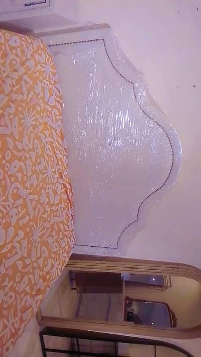 i want to sell a bed set of sheet