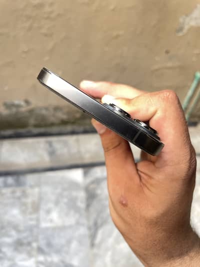 iphone 13 promax 128 gb jv battrey health 95 only back crack