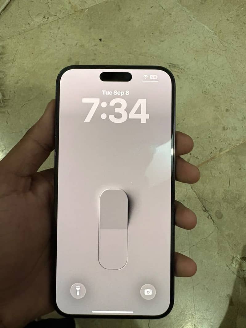 Apple iPhone 15 Pro Max 8
