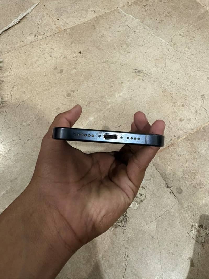 Apple iPhone 15 Pro Max 10