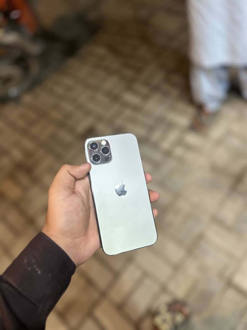Apple iPhone 12 Pro 0