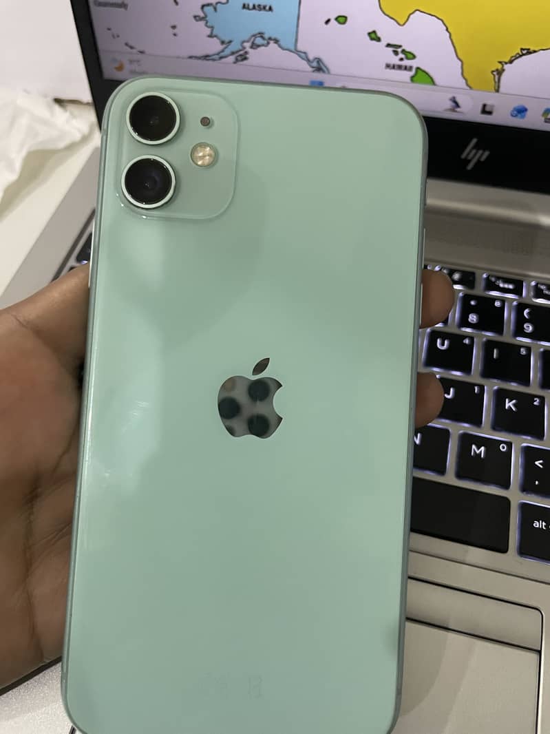 Apple iPhone 11 0