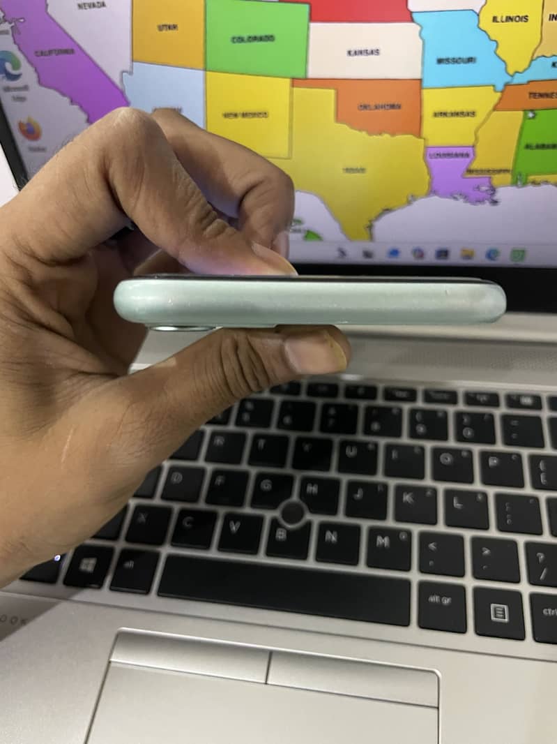 Apple iPhone 11 5