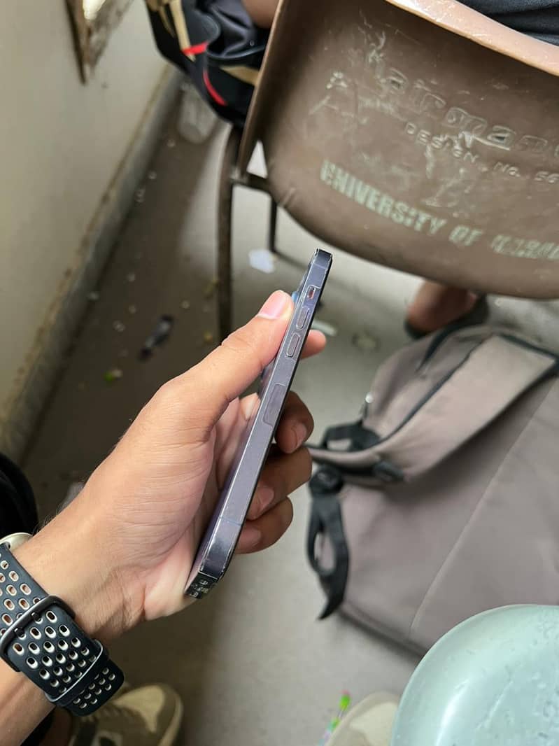Apple iPhone 14 Pro 8
