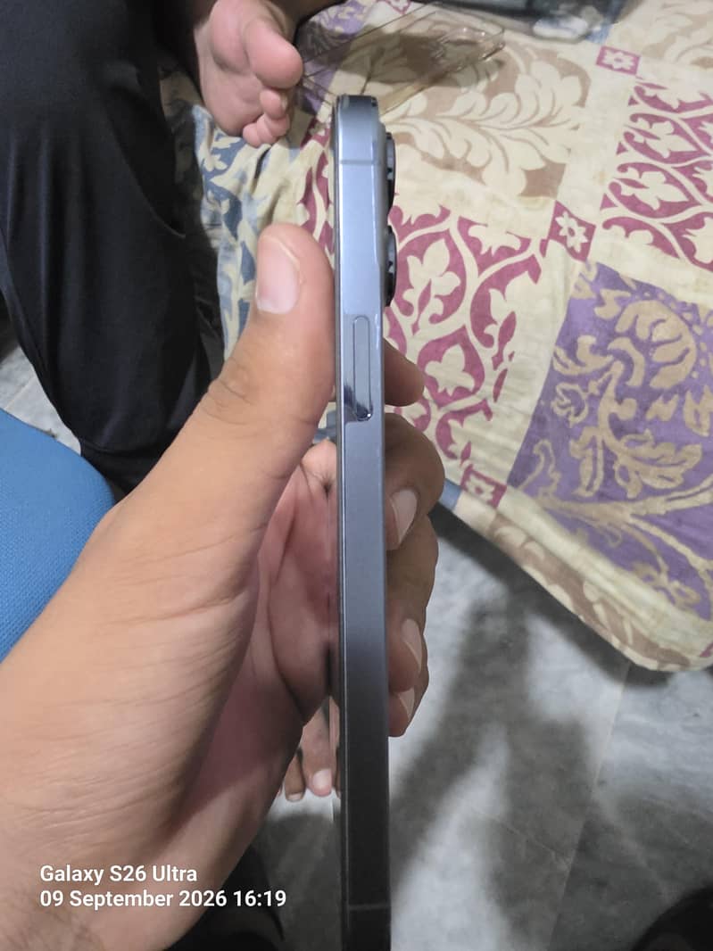 Apple iPhone 13 Pro Max 1