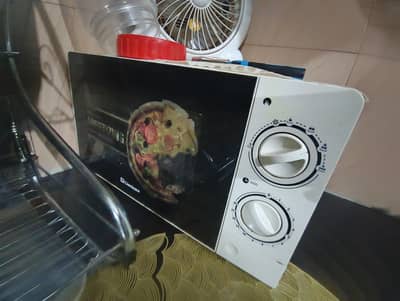 Dawlance microwave oven