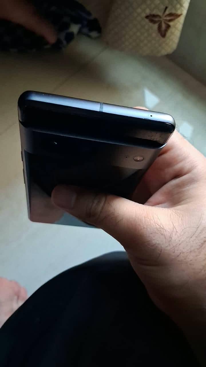 Google Pixel 7 4
