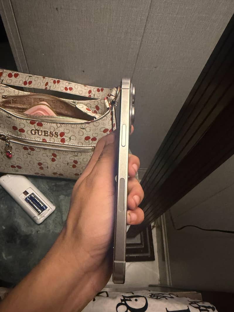 Apple iPhone 15 Pro Max 1