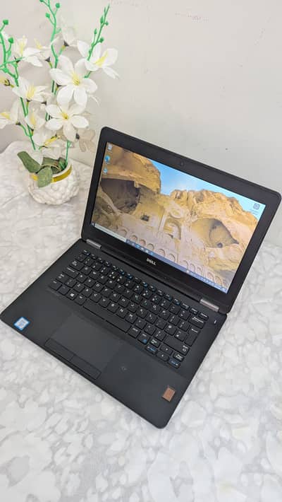 Dell Latitude E7270 | Core i5 6th Gen | 8GB RAM | 256GB SSD