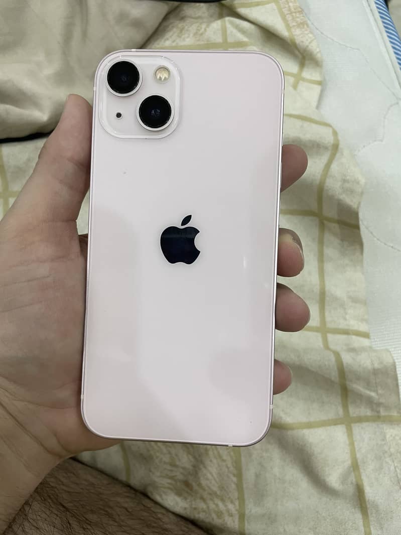 Apple iPhone 13 0