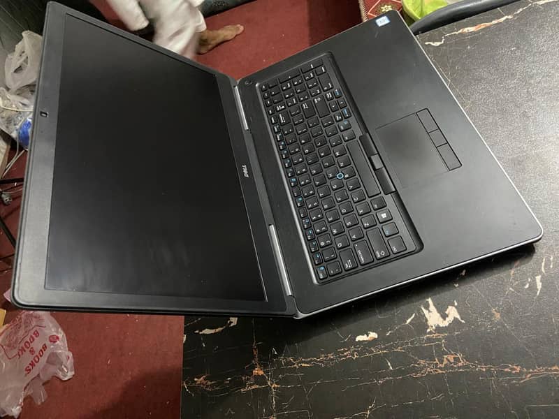Dell precision 7710 3