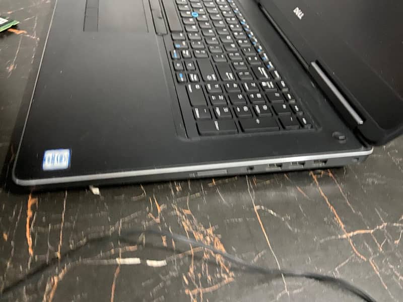 Dell precision 7710 4