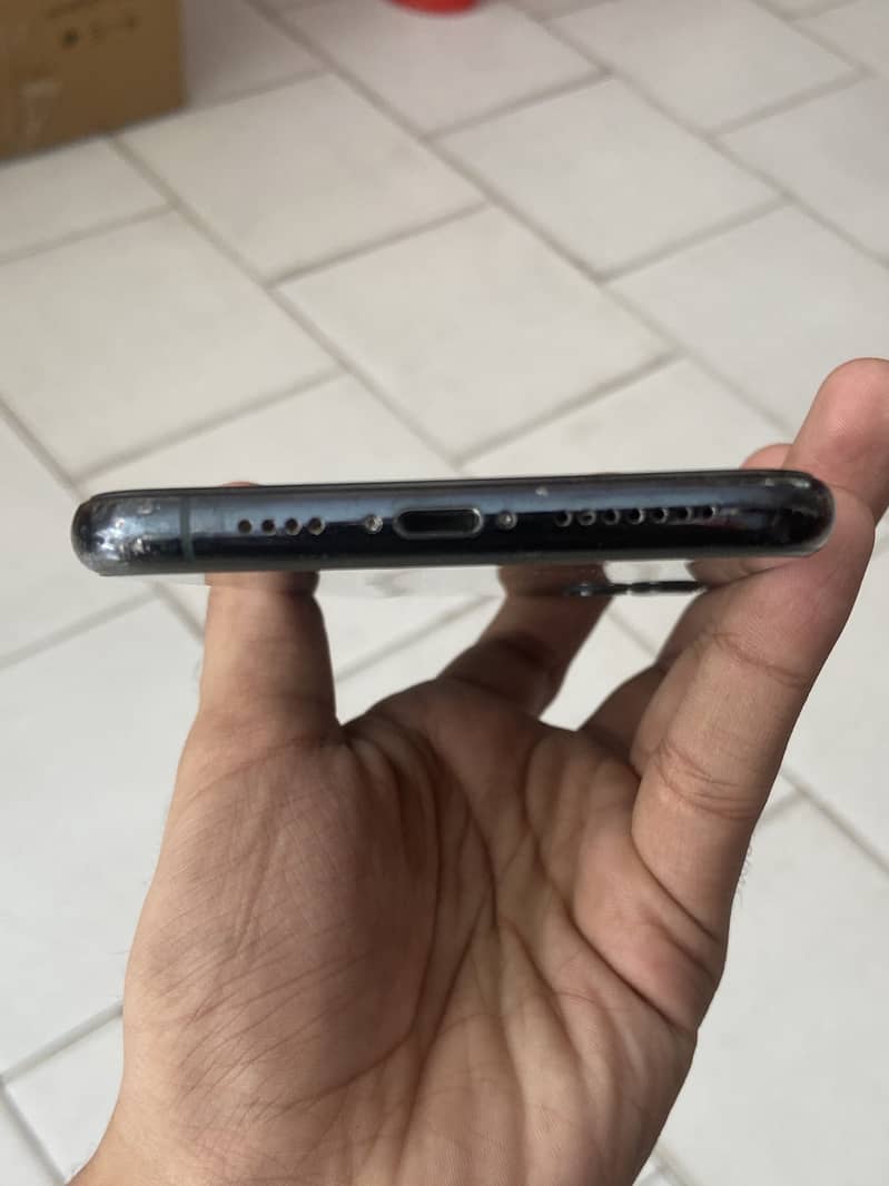 iPhone 11 Pro Max 3