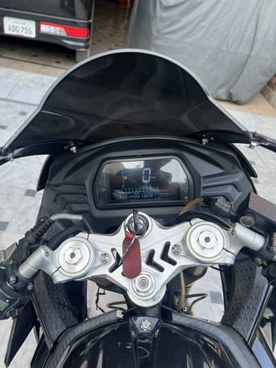 Yamaha R1M 400cc replica