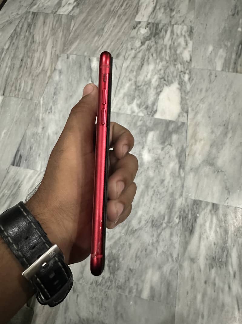 Apple iPhone 11 0